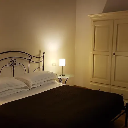 La Corte Dei Sogni לינה וארוחת בוקר *