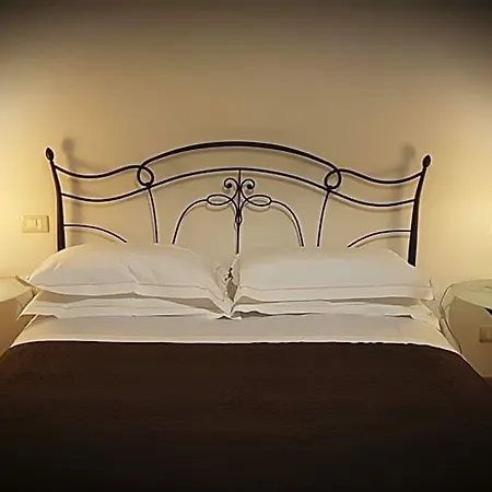 לינה וארוחת בוקר La Corte Dei Sogni מודנה